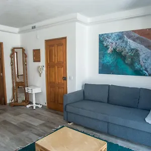 Apartamento Colorido, Lagos